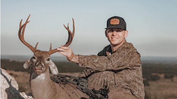 VIDEO: Texas Whitetail and Hog Hunting - ONTOUR Outdoors