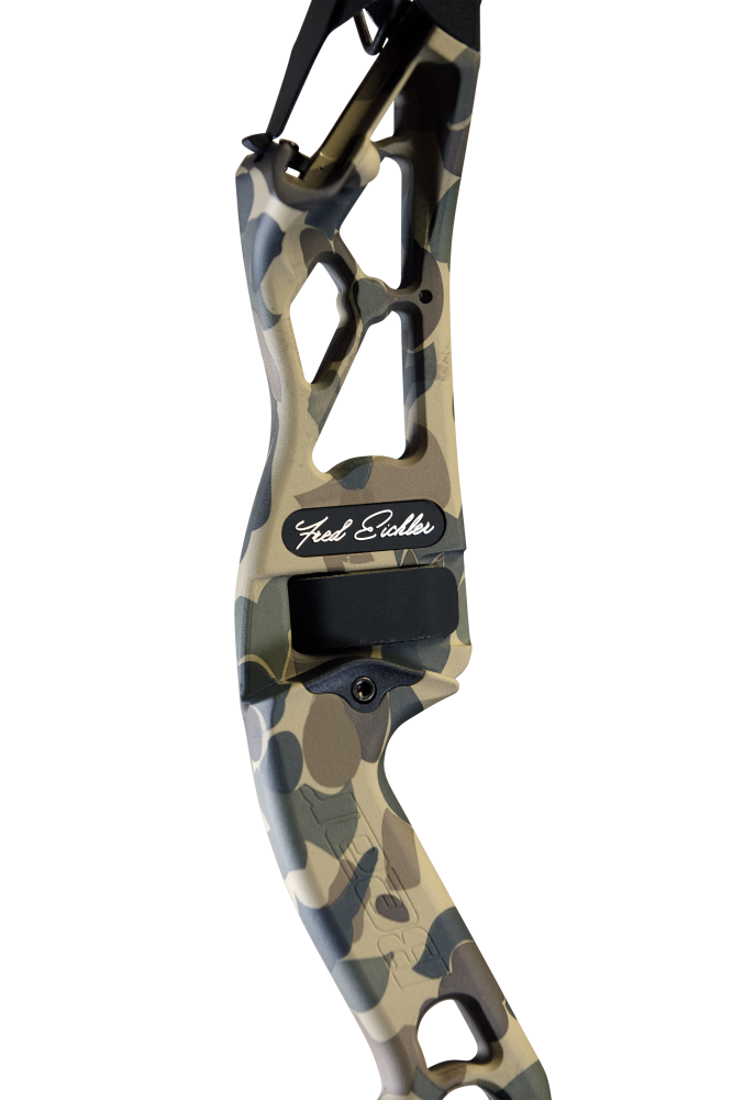Fred Eichler Signature Series Take Down Riser – Bear Archery