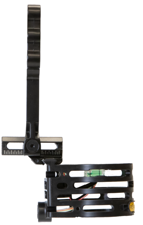Properly align shots with the precision installed bubble level_4