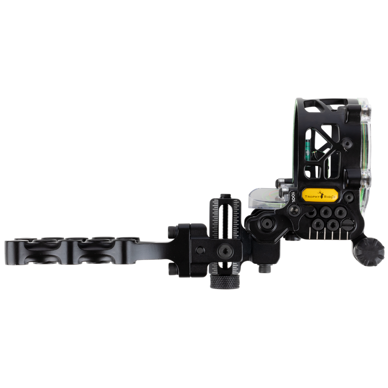 Second- and third-axis leveling allows you to strengthen your accuracy at severe angles and over longer distances_5